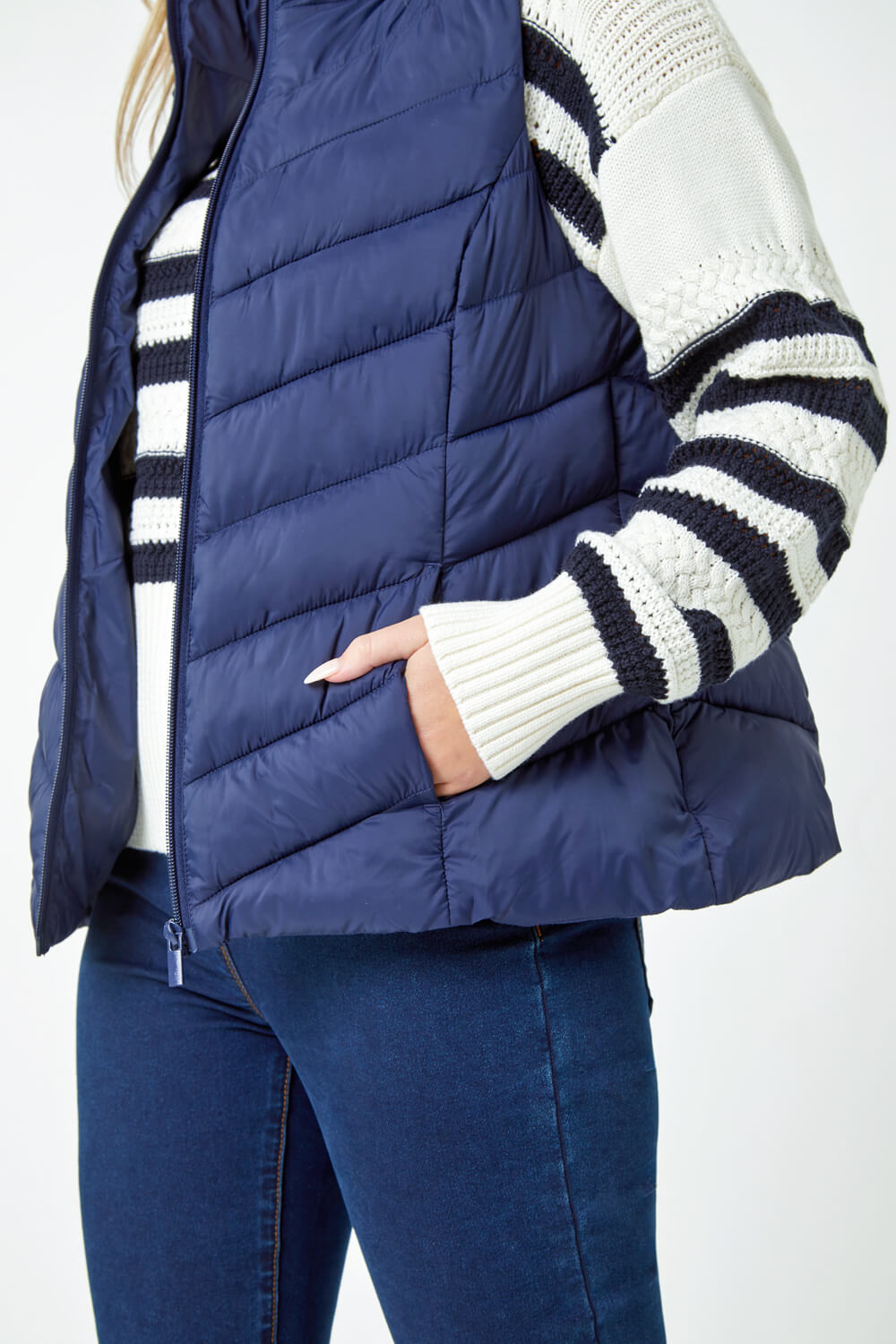 Navy  Petite Quilted Padded Gilet, Image 5 of 5