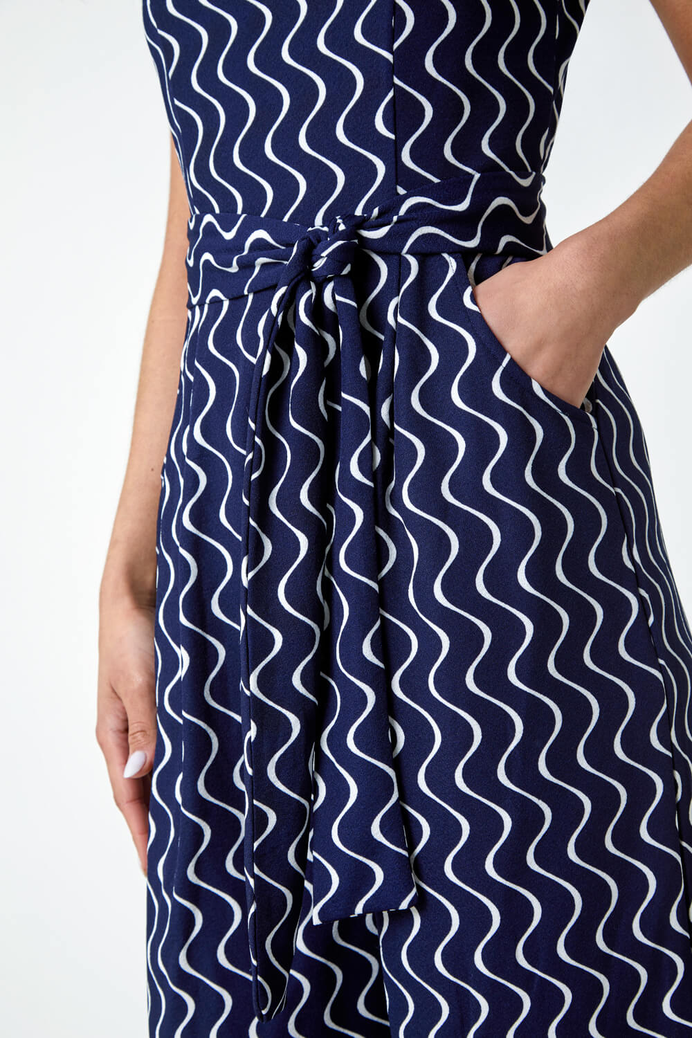 Navy  Belted Wave Print Cropped Jumpsuit, Image 5 of 5
