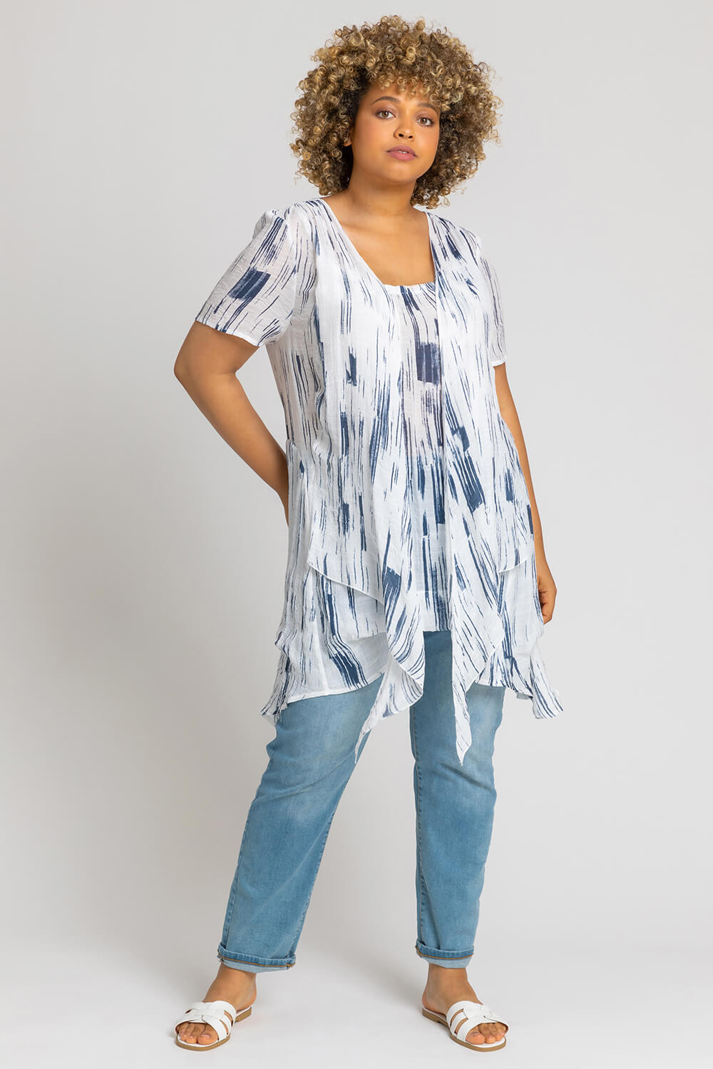 Navy  Curve Abstract Print Crinkle Tunic Top, Image 3 of 4