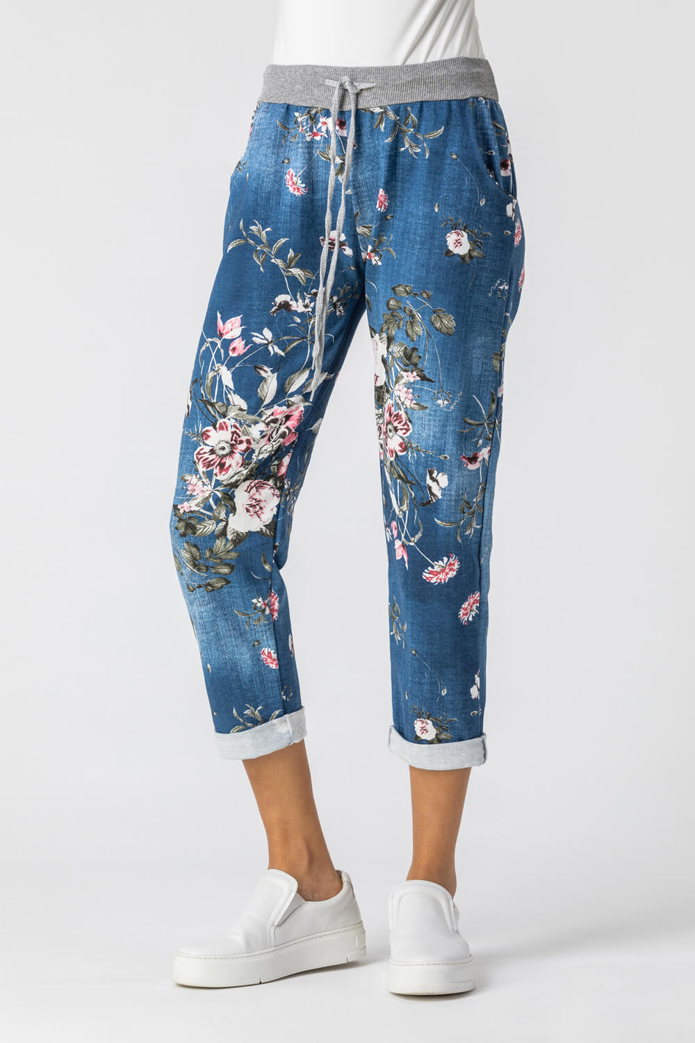 Street One Pants with Floral Print Crissi - Flower Print Denim Wash | -  Cotton Blues