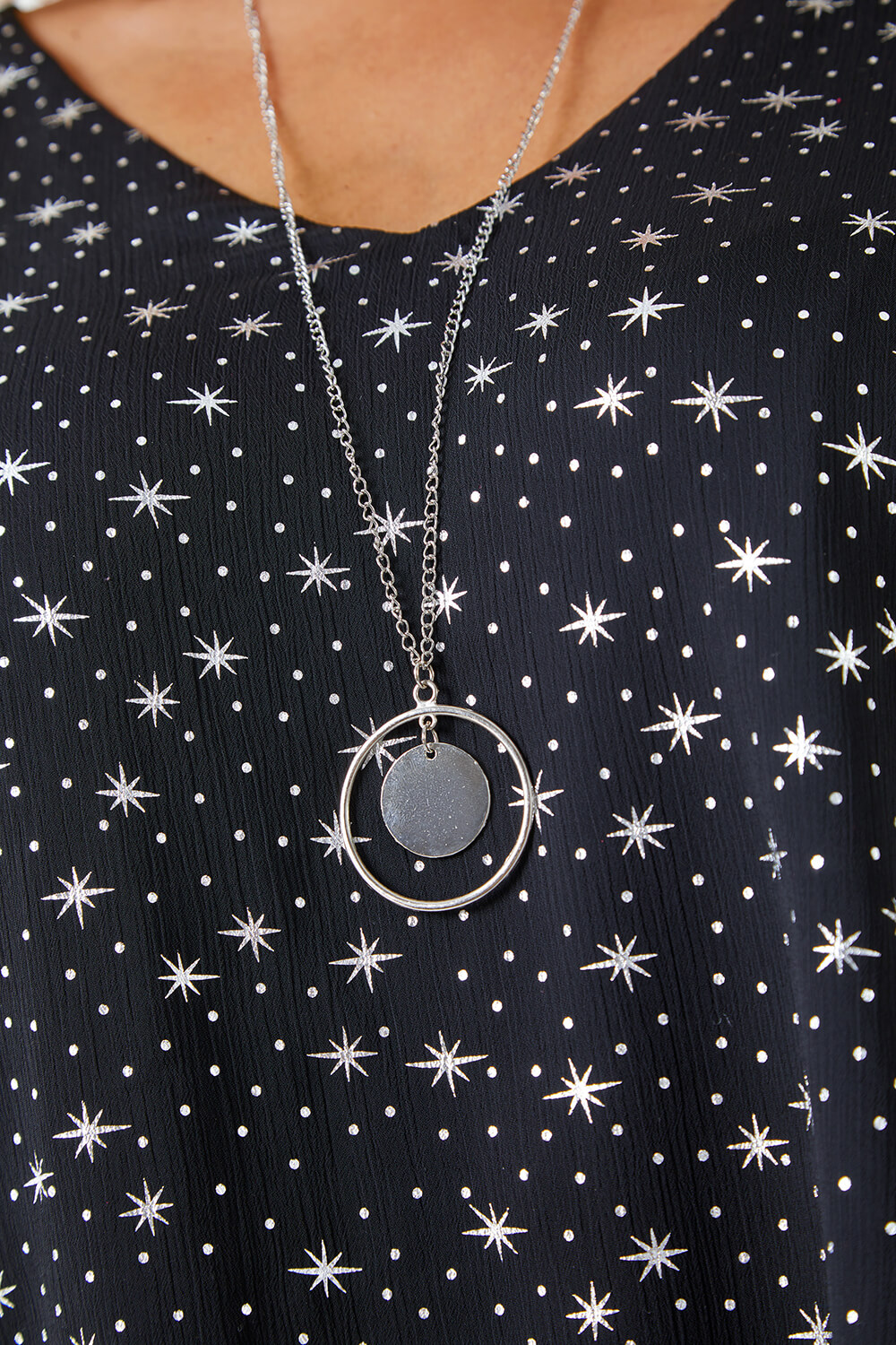 Silver Curve Metallic Star Necklace Top, Image 5 of 5