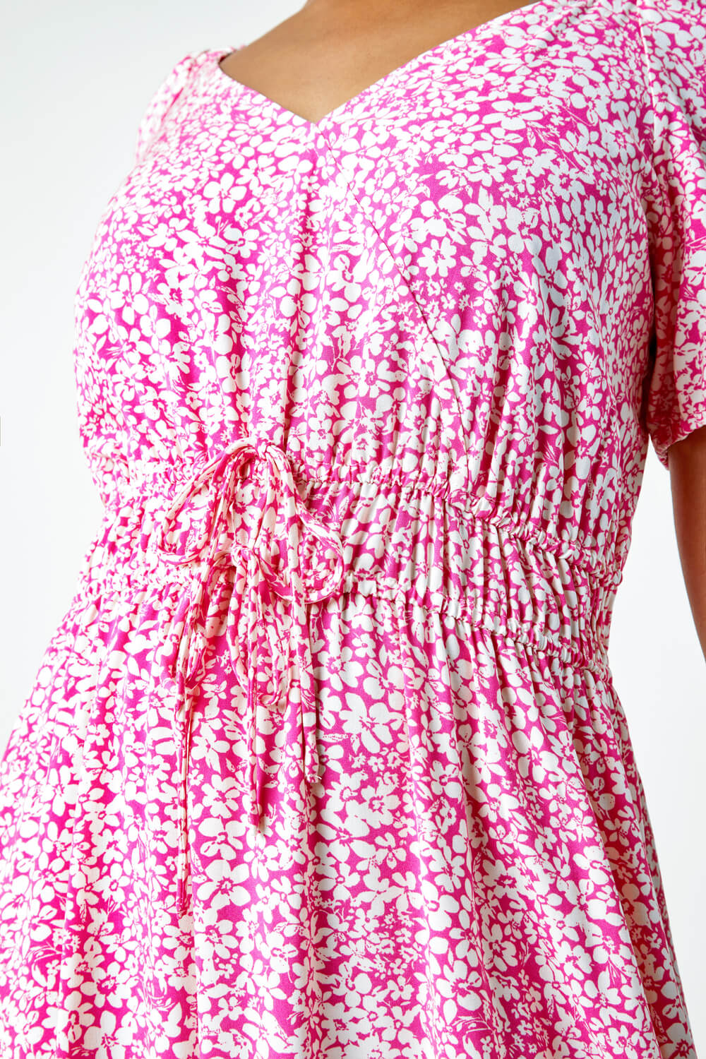 PINK Petite Ditsy Floral Stretch Midi Dress, Image 5 of 6