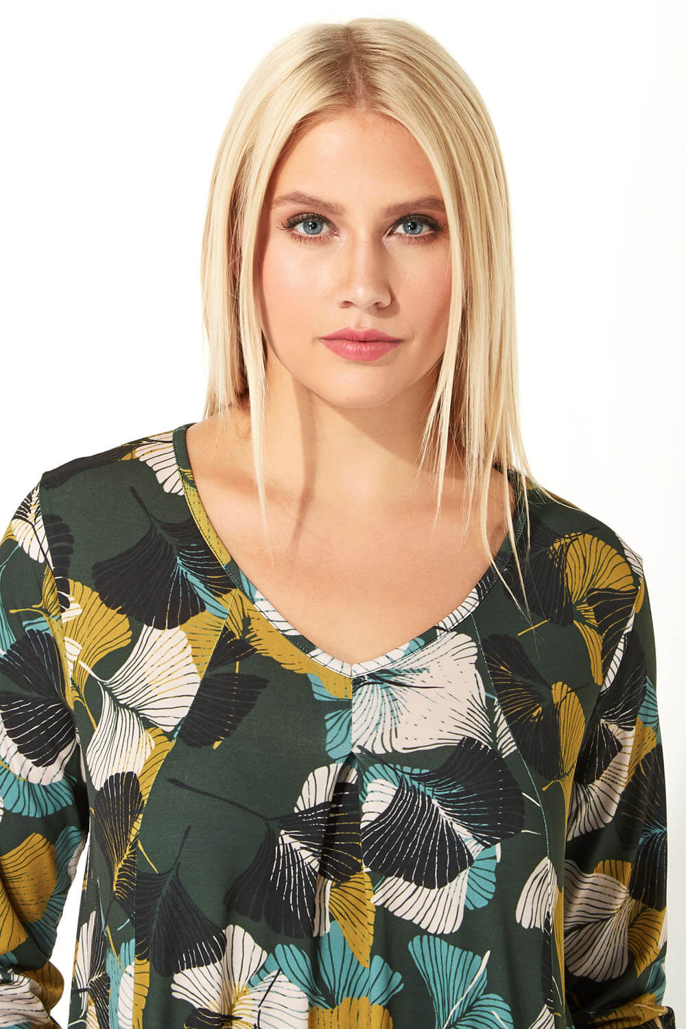 Green Leaf Print 3/4 Sleeve Slouch Dress, Image 4 of 5