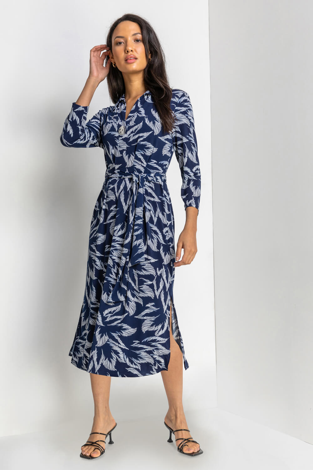  Textured Leaf Print Midi Shirt Dress, Image 3 of 5